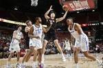 媒体人：NBA现在依然是外线的天下 内线想更进一步得用表现说话